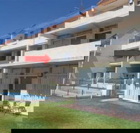 Spalding Lodge Unit 9 - Accommodation Whitsundays