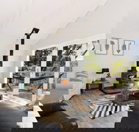 Treetops - Accommodation Whitsundays