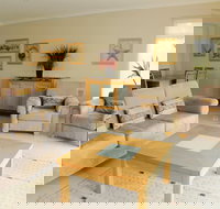 Why Not Waterfront Unit 1 - Accommodation Whitsundays