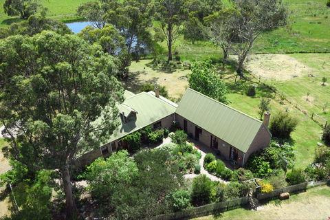 Wind Song Bed And Breakfast - Accommodation Whitsundays 1