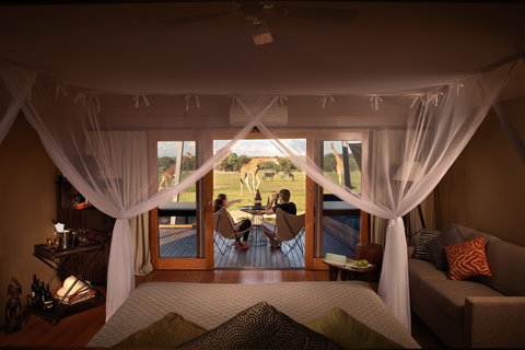 Zoofari Lodge, Taronga Western Plains Zoo Dubbo - Accommodation Whitsundays 0