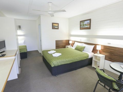 7th Street Motel - Accommodation Whitsundays 0