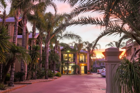 Aquarius Apartments - Accommodation Whitsundays 0