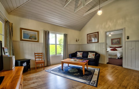 Bendigo Cottages Bed And Breakfast - Accommodation Whitsundays 1