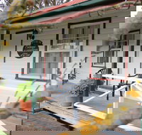 Coonawarra's Pyrus Cottage - Accommodation Whitsundays