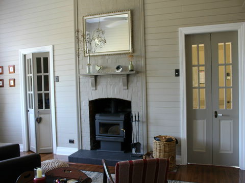 Fosterton School House - Accommodation Whitsundays 2