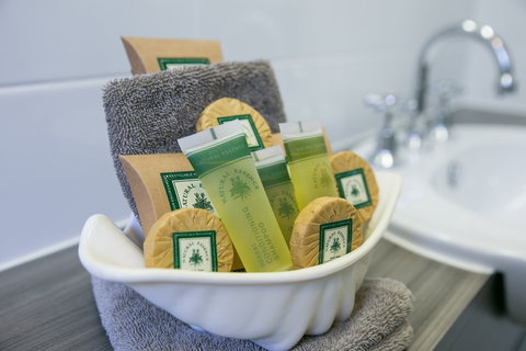 Gosford Palms Motor Inn - Accommodation Whitsundays 1