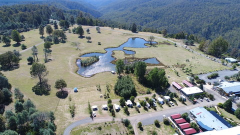 Highland Caravan Park - Accommodation Whitsundays 2
