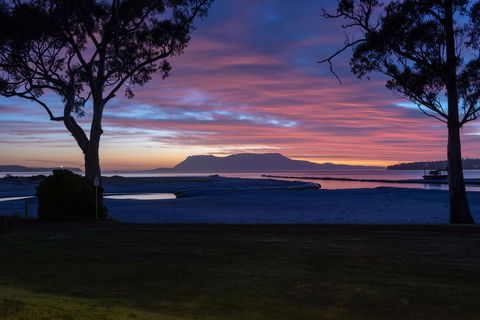 Lyenna - Accommodation Whitsundays 0
