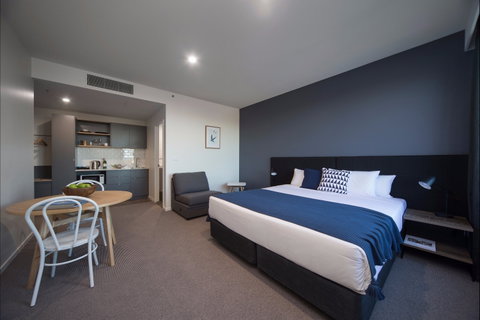 Mantra MacArthur Hotel - Accommodation Whitsundays 2