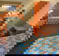 Motel Monaco - Accommodation Whitsundays