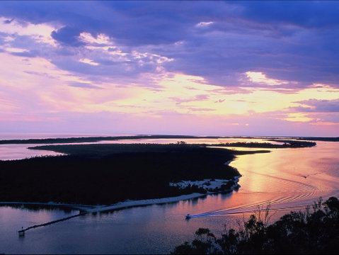 NRMA Eastern Beach Holiday Park - Accommodation Whitsundays 0