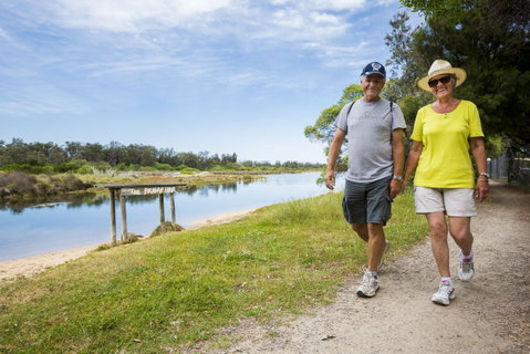 NRMA Eastern Beach Holiday Park - Accommodation Whitsundays 2