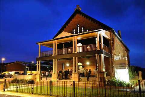 Perry Street Hotel - Accommodation Whitsundays 0