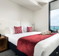 Ramada by Wyndham Vetroblu Scarborough Beach - Accommodation Whitsundays