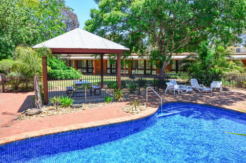 River Country Inn - Accommodation Whitsundays 0