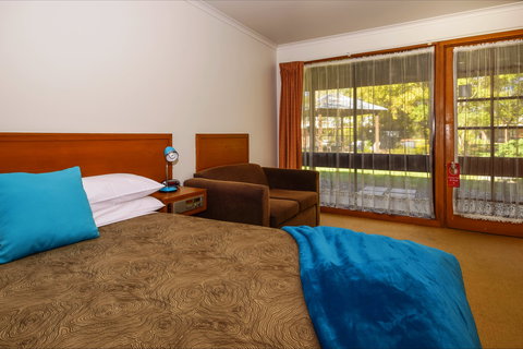 River Country Inn - Accommodation Whitsundays 2