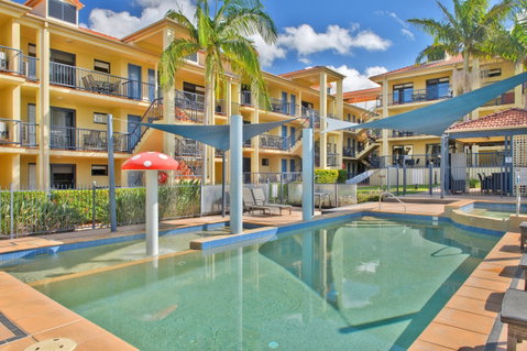South Pacific Apartments - Accommodation Whitsundays 1