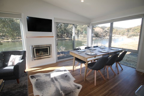 Stillwater B - Accommodation Whitsundays 1