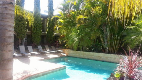 Swan Valley Oasis Resort - Accommodation Whitsundays 1