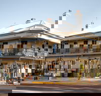 The Family Hotel Maitland - Accommodation Whitsundays