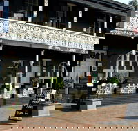 Top Pub - Accommodation Whitsundays