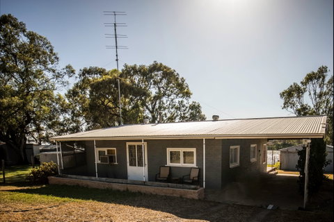 346 Cliff View Drive Wongulla  -River Shack Rentals - Accommodation Whitsundays 0