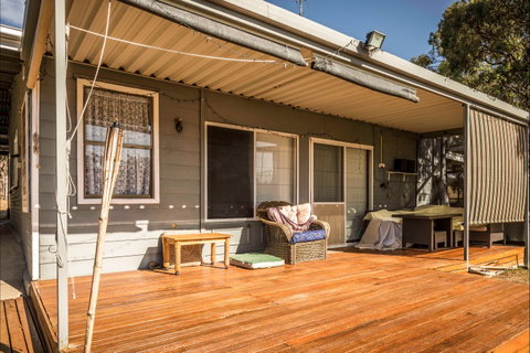 346 Cliff View Drive Wongulla  -River Shack Rentals - Accommodation Whitsundays 1