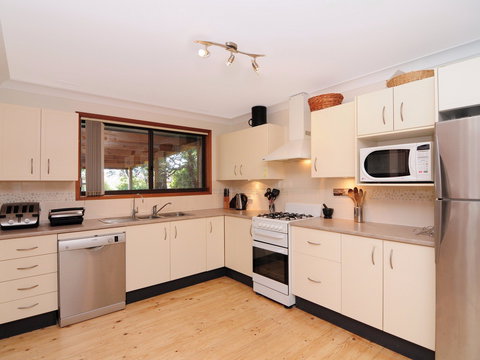 Admiral's Rest - Accommodation Whitsundays 2