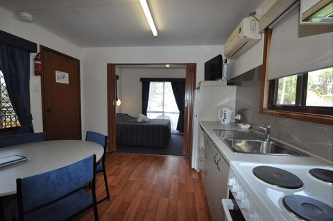 Beachside Holiday Park - Accommodation Whitsundays 2
