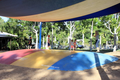 Big4 Aussie Outback Oasis Holiday Park - Accommodation Whitsundays 2