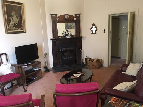 Croll Cottage - Accommodation Whitsundays 1