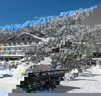 Falls Creek Hotel - Accommodation Whitsundays