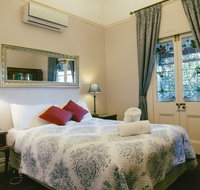 Glenella Guesthouse - Accommodation Whitsundays