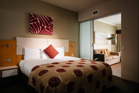 Grand Hotel And Apartments Townsville - Accommodation Whitsundays 1
