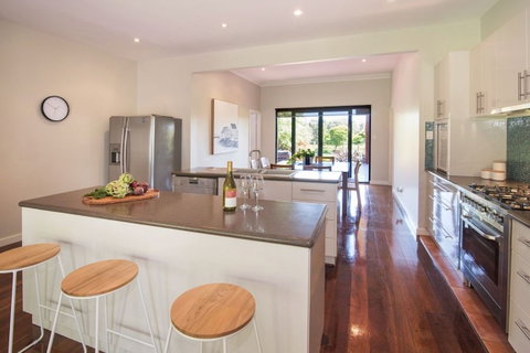 Margaret River Manor - Accommodation Whitsundays 1