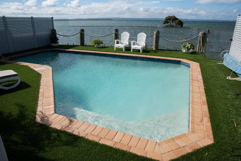 Moreton Bay Beach Lodge - Accommodation Whitsundays 0