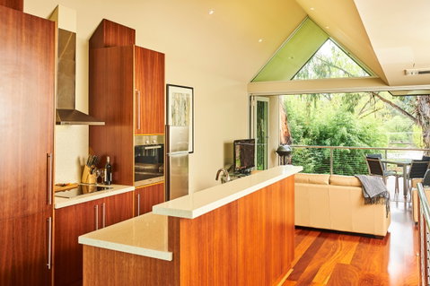 No. 6 Luxury Private Haven - Accommodation Whitsundays 2