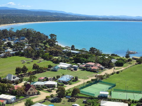 Swansea Cottages & Motel Suites - Accommodation Whitsundays 0