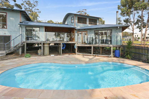 Tura Tree House - Accommodation Whitsundays 1