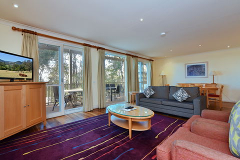 Villa Chambourcin - Accommodation Whitsundays 0