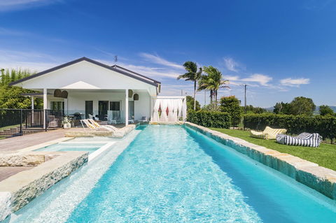 Villa St Helena - Accommodation Whitsundays 0