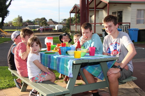 Warrnambool Holiday Park And Motel - Accommodation Whitsundays 0