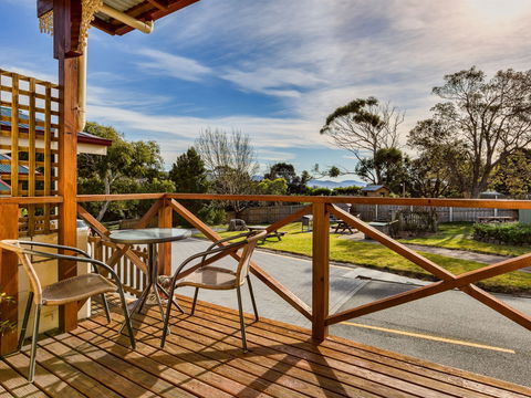 Wintersun Gardens Motel - Accommodation Whitsundays 0
