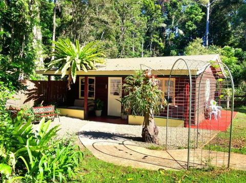 Curtis Falls Mountain Retreat - Accommodation Whitsundays 7
