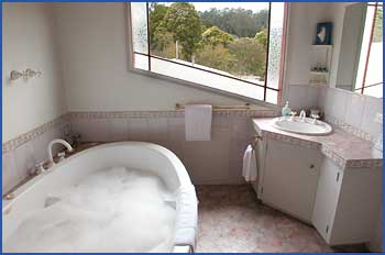 A Camelot Tower And Penthouse - Accommodation Whitsundays 3