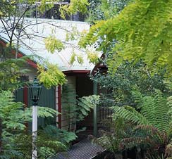 Eagle Hammer Cottages - Accommodation Whitsundays 1