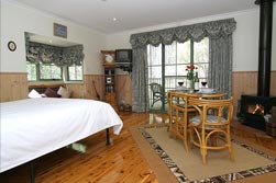 Eagle Hammer Cottages - Accommodation Whitsundays 2