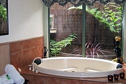 Eagle Hammer Cottages - Accommodation Whitsundays 4