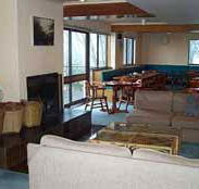 Trackers Mountain Lodge - Accommodation Whitsundays